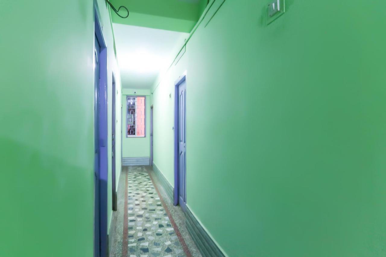 Oyo 73902 Vyttila Residency Hotel Kochi Exterior photo